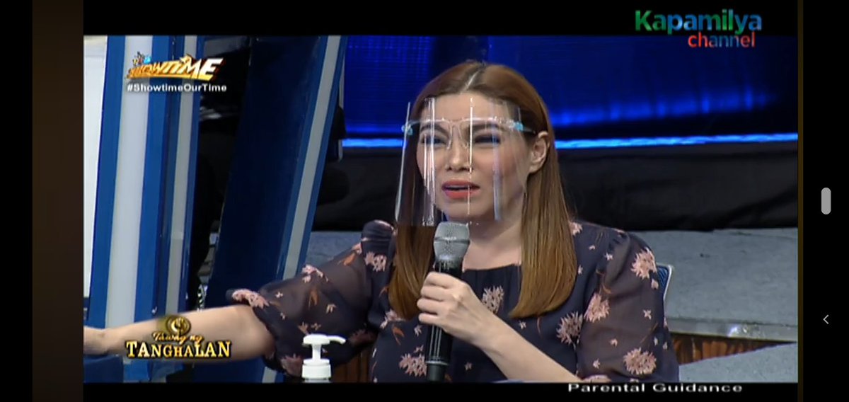 matineesteven's tweet photo. Happy Tuesday as always with my #FavoriteHurado tehhh @kbrosas
Good Vibes to the max. WapaK na WapaK #KBrosas #ShowtimeOurTime @itsShowtimeNa #TawagngTanghalan 😃😆😃 https://t.co/w5GR7AtH96
