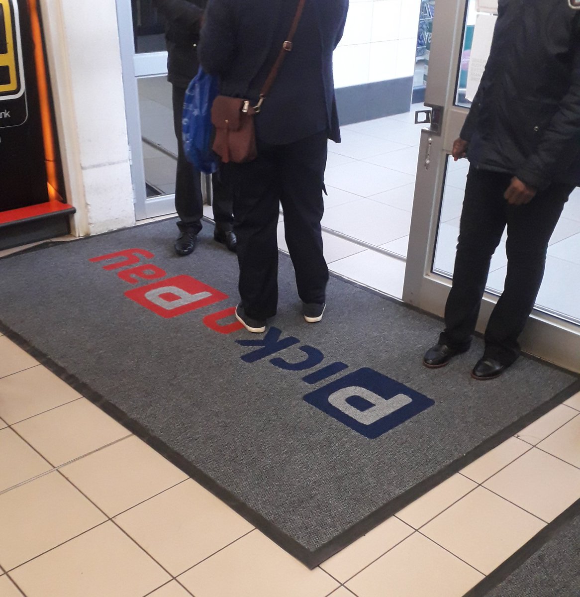 brightercarpets's tweet photo. Give your company a new floor look this new season with our Branded logo mats for your Reception and Entrances.

011 568 3087
desk@brightercarpets.co.za
https://t.co/RCuNvlOaEf

#restaurant #Retail #Covid19SA
#jozirestaurants #doormats #johannesburg #powerbreakfast https://t.co/tYgrYDE7gh