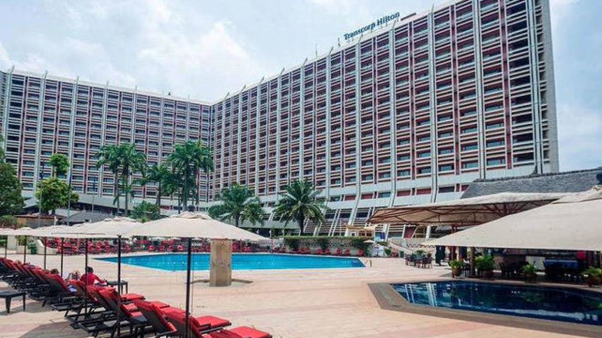 Transcorp Hilton, Abuja – N964,600 per nightTranscorp Hilton is a beautiful gem that is ideally set in the heart of Nigeria’s Federal Capital, in close vicinity to the airport and business area filled with embassies and government buildings.