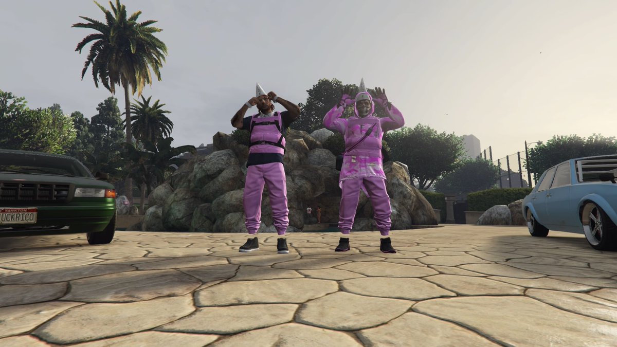 xTrey_'s tweet photo. chilling in jail with @DPUFs https://t.co/kzDCV44cCX