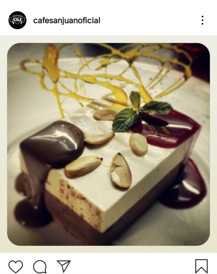 aImadegoma's tweet photo. Por favor, la misma decoración para todos los postres. Encima de mentirosa, vaga https://t.co/3qlNi37gVc