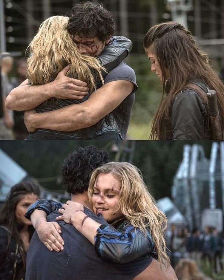 беллами блейк и кларк гриффин. Lexa (the 100). сотня кларк и беллами поцелуй. кларк и лекса поцелуй. сотня кларк и лекса.