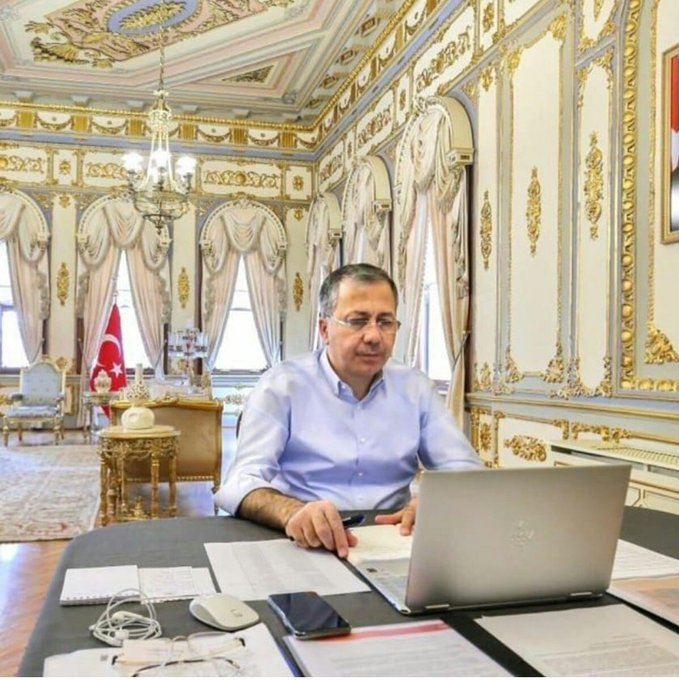 Şansölye Merkel ve İstanbul Valisi Ali Yerlikaya'nın çalışma ofisleri.