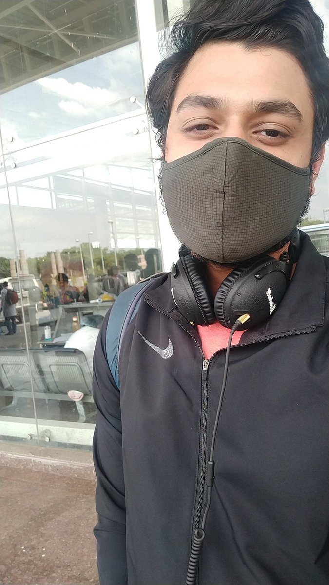 Kuch cheezon ki aadat si lag jaati hai, just like this mask and a thin jacket for a psudo-Bangalorean!  Anyways, that's all folks, this is the end of this thread. I've got a 6 hour long car ride waiting for me up ahead!  https://twitter.com/Dhruvraj726/status/1269997090890903552