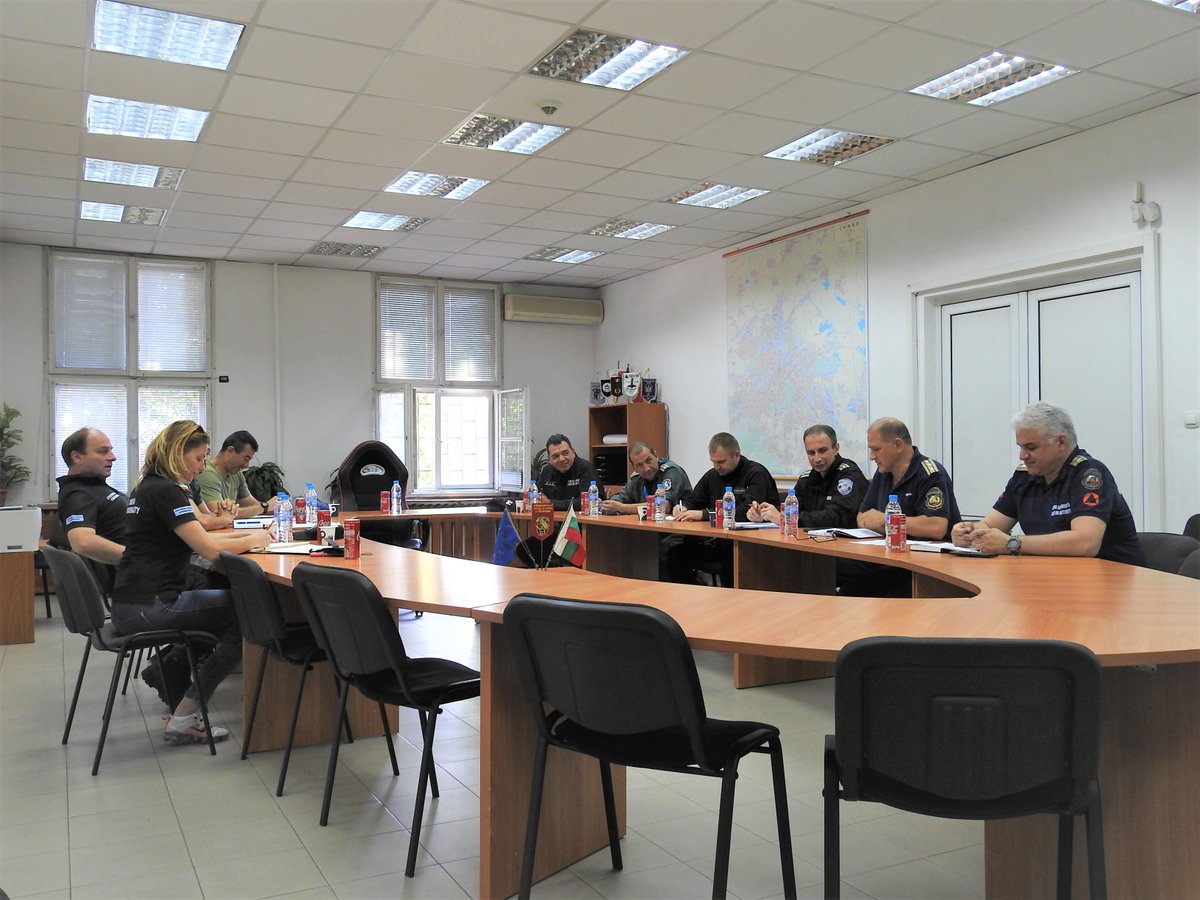 COBRA_ISFP's tweet image. As a result of the discussion, Interaction activities were addressed as a #keyfactor in responding to #CBRN incidents, as well as the need of trainings for the first responders in order to identify them.

#meetingJune2020 #COBRAproject