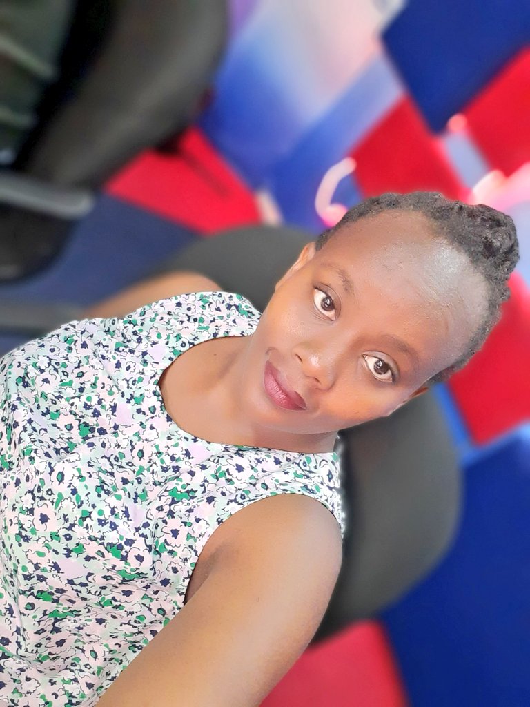 #WaksTikiTaka Katambe kwa sana. Mancity wanazidi kushine na magoals. Wee team yako inashine na nini? 😅😅😅 Alafu Patience is a Virtue ntawapeleka na hio Rieng Kwenye #TeachingsTuesday <a href="/RadioCitizenFM/">Radio Citizen</a> @ShattaTikiTaka <a href="/Deejayrambo1/">Deejayrambo</a>