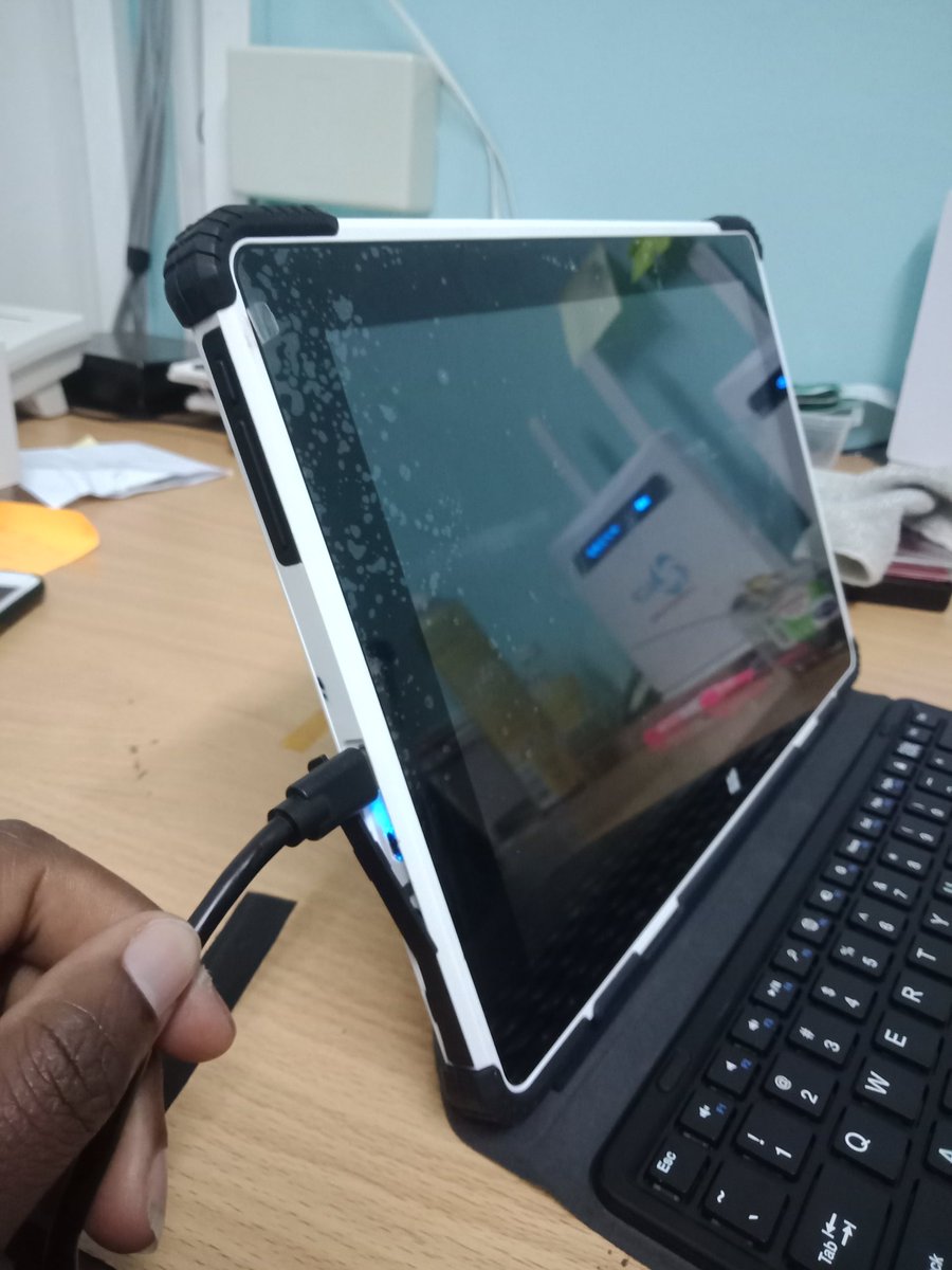 EagleGroupInte1's tweet photo. #edutab stores power for a full day's conginuous use to support #DigitalLearning In the current #DigitalTransformation In #education . Talk to us on 0701175959
🔝🔝🔝🔝 https://t.co/3wUKZPsWaw