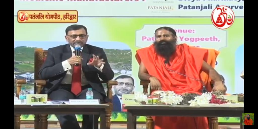 pyptharidwar's tweet image. पतंजलि रिसर्च इंस्टीट्यूट के साइंटिस्ट और पुरुषार्थ 
से विश्व को करोना जैसी महामारी से मुक्ति दिलाने की यह सफल अनुसंधान संभव हो पाया है। 
#आयुर्वेदविजय_कोरोनिल_श्वासारि