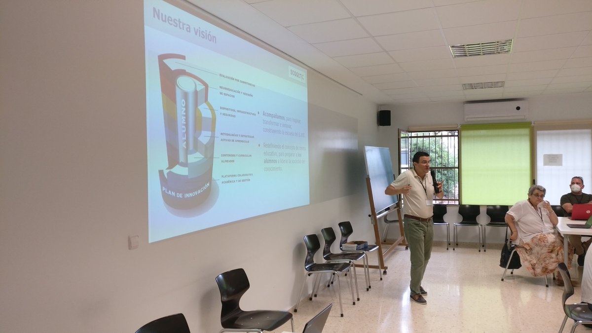 ScoolTic's tweet photo. Karina Galvan como Directora de Marketing educacional del equipo Scooltic nos informa: RT ScoolTic: Arrancamos nuestro #BootcampScooltic para preparar a profesores en el #Googleforeducation level 1 #gel1 kgalvan71 serlopord acatarineu orgulldemestre https://t.co/sMSKax3ykO