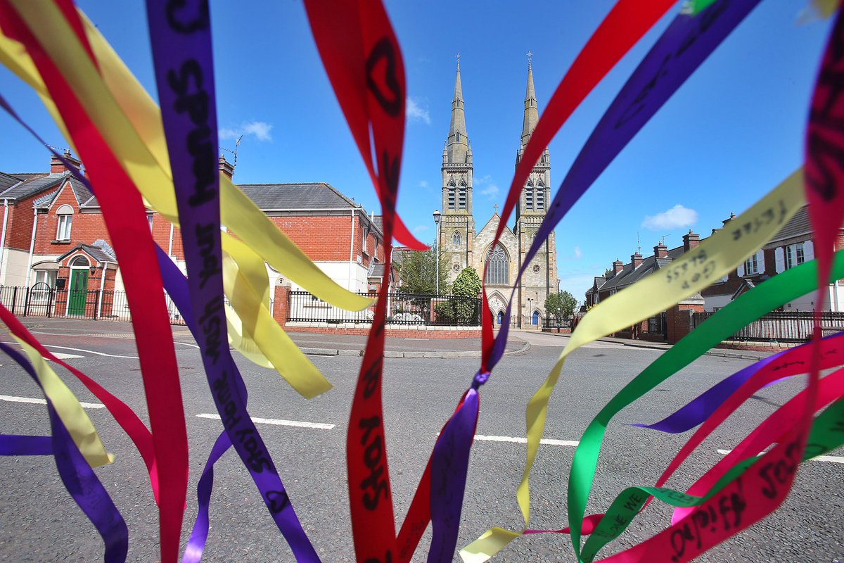 Ribbons flutter in the breeze labelled with messages of hope @peters_cathedral @ImmacYc @irish_news @FailteFeirste @FallsResidents1 @GoodMorningWB @FallsGreater @stpatricks200 @ClonardMBelfast @FeileBelfast @divis_youth #coronaireland #Belfast