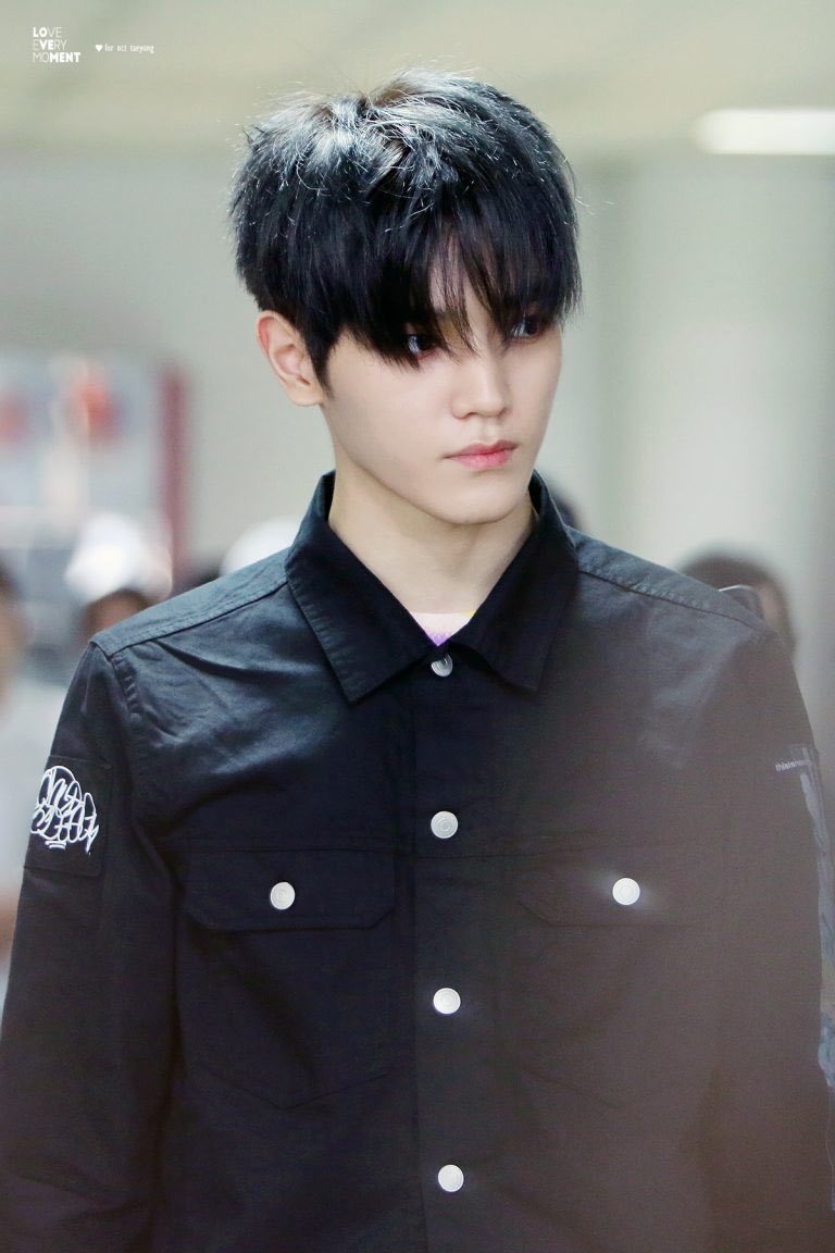 taeyong pics tweet media
