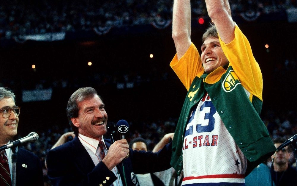 1987 All-Star MVP: Tom Chambers.1987 All-Star Game Stats: 34pts, 4rbd, 2ast, 4stl. 52 FG%, 66.7 3P%, 66.7 FT%. Chambers ammased four all star selections during his career, along with two All NBA 2nd Team selections. Chambers was also a key bench player for the 1993 Suns.