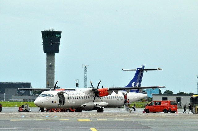 ACE_TMC's tweet photo. SAS is launching its traffic program for July and increasing service from Europe to Scandinavia. 

The new traffic program will increase from 30 aircraft in June to over 40 in July, equivalent to just under 30% compared with the corresponding period last year.

#ACE #SAS https://t.co/KOK4XKjvTG