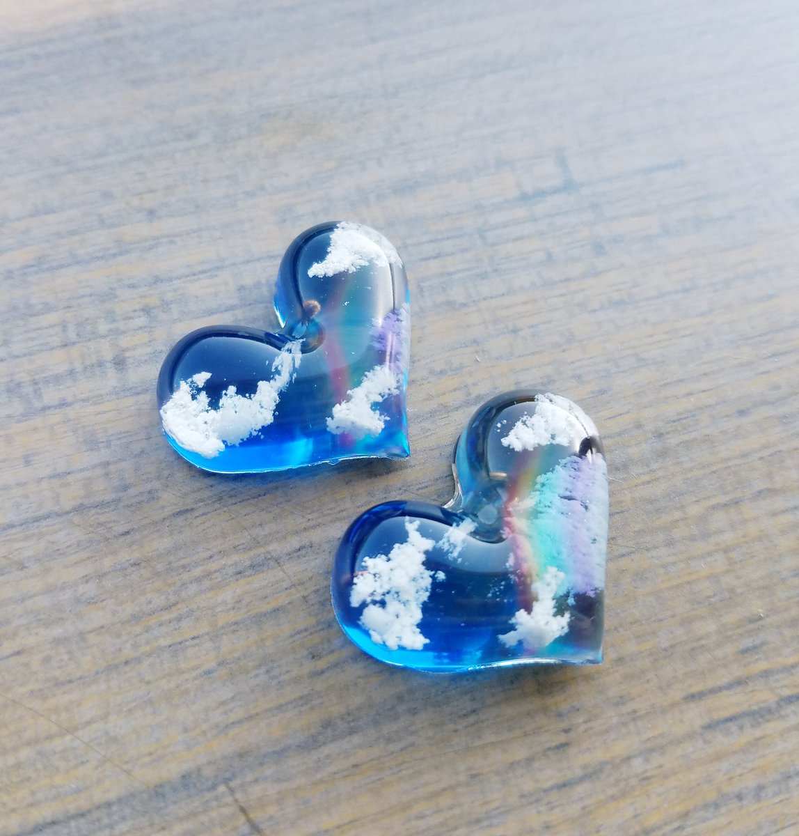 みやぶ 虹できた ハートの空と虹 個人的には満足の出来 ๑ ㅂ و ｸﾞｯ レジン ハンドメイド レジン好きさんと繋がりたい ハンドメイド好きさんと繋がりたい T Co Gc4iiqgscz Twitter