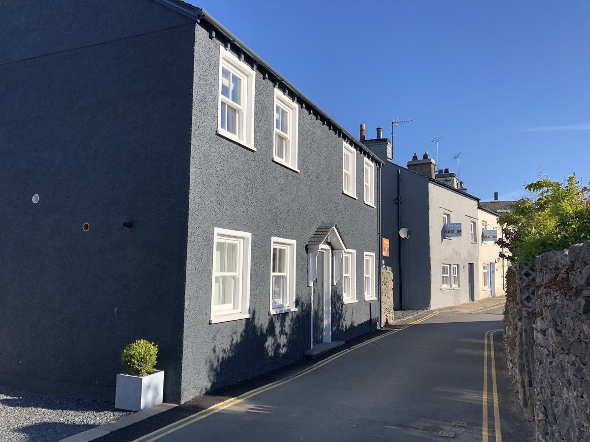 BoutiqueSheds's tweet photo. We can’t wait to welcome guests back - ready to go with sanitiser, new safety procedures and of course, beautiful Sheds! #cartmel #LakeDistrict #Cumbria #covidready #justfortwo #selfcatering #accommodation #lenclume #roganandco https://t.co/dq9tfvSkDp