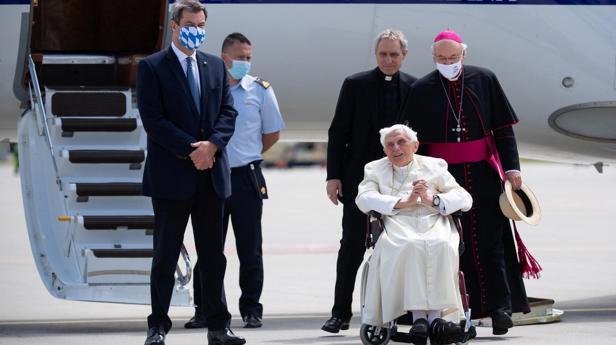 Padre Marco tweet media