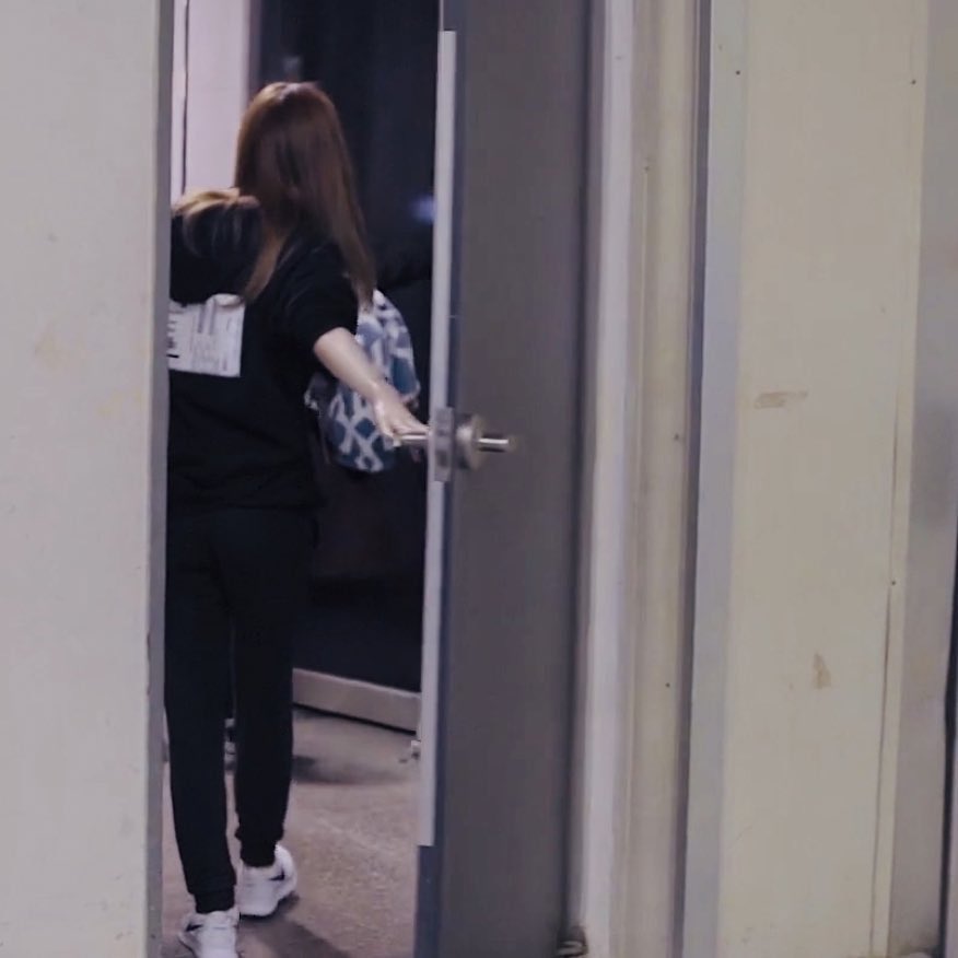 taengmother's tweet photo. Maturity?                                               Bye. https://t.co/VYM1mGSUqN