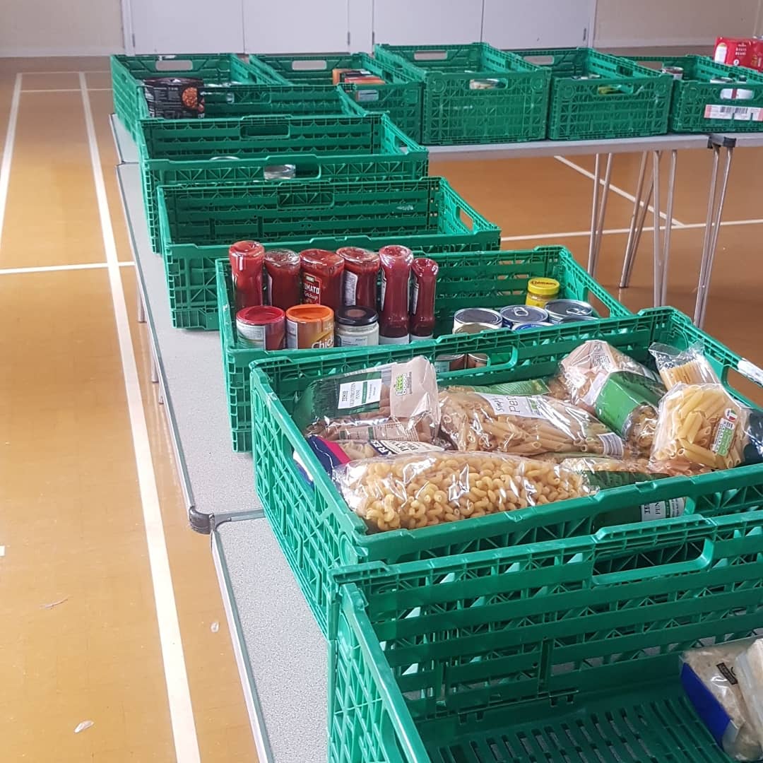 The sun has his hat on why not take a walk down to food bank donation centre at Salfords Village Hall with some food/welfare donations. Thank you for your support <a href="/reigatebanstead/">Reigate & Banstead Borough Council</a> @Loveworksorg #foodbank