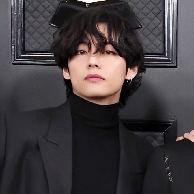 Taehyung going viral for breathing : a thread