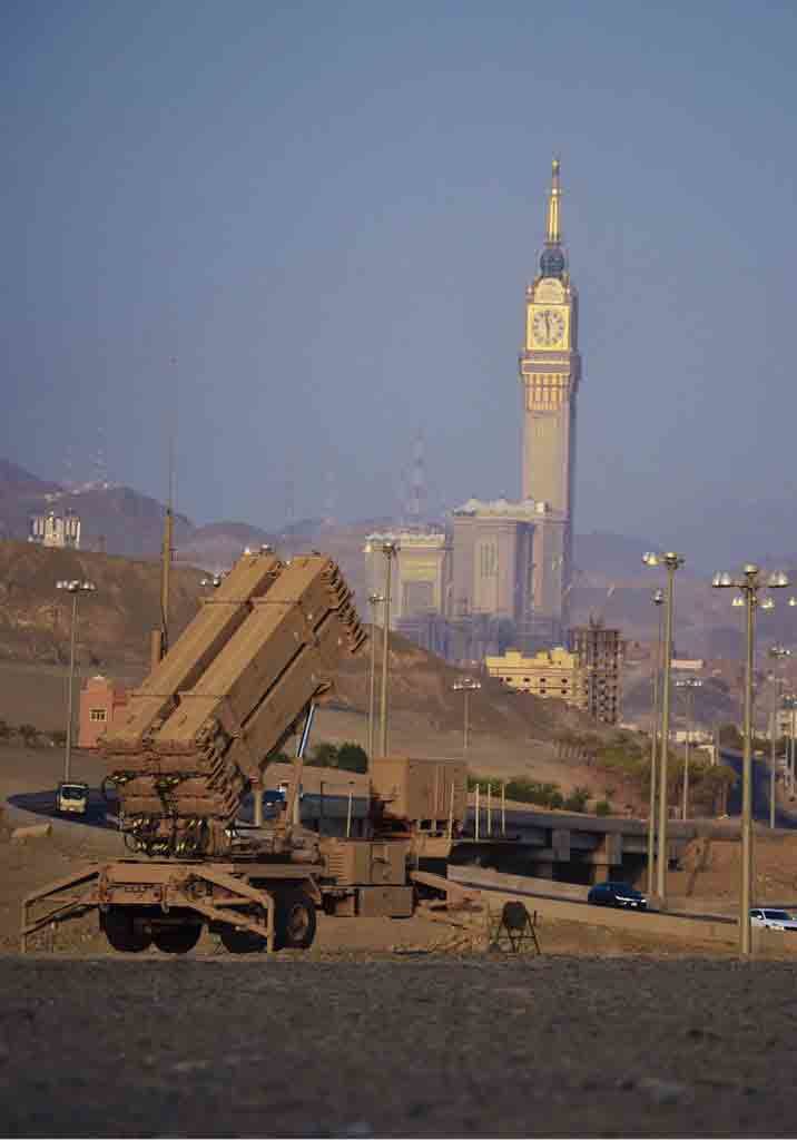 #شكراً_أبطال_الدفاع_الجوي

لا يفزعك يا دارنا قوة الصوت
    حنا مع الله في رجاه وأمانه

دونك رجالٍ نالت العز بالموت
      والا عدّوك نال مرّ المهانه 🇸🇦

#صوت_انفجار