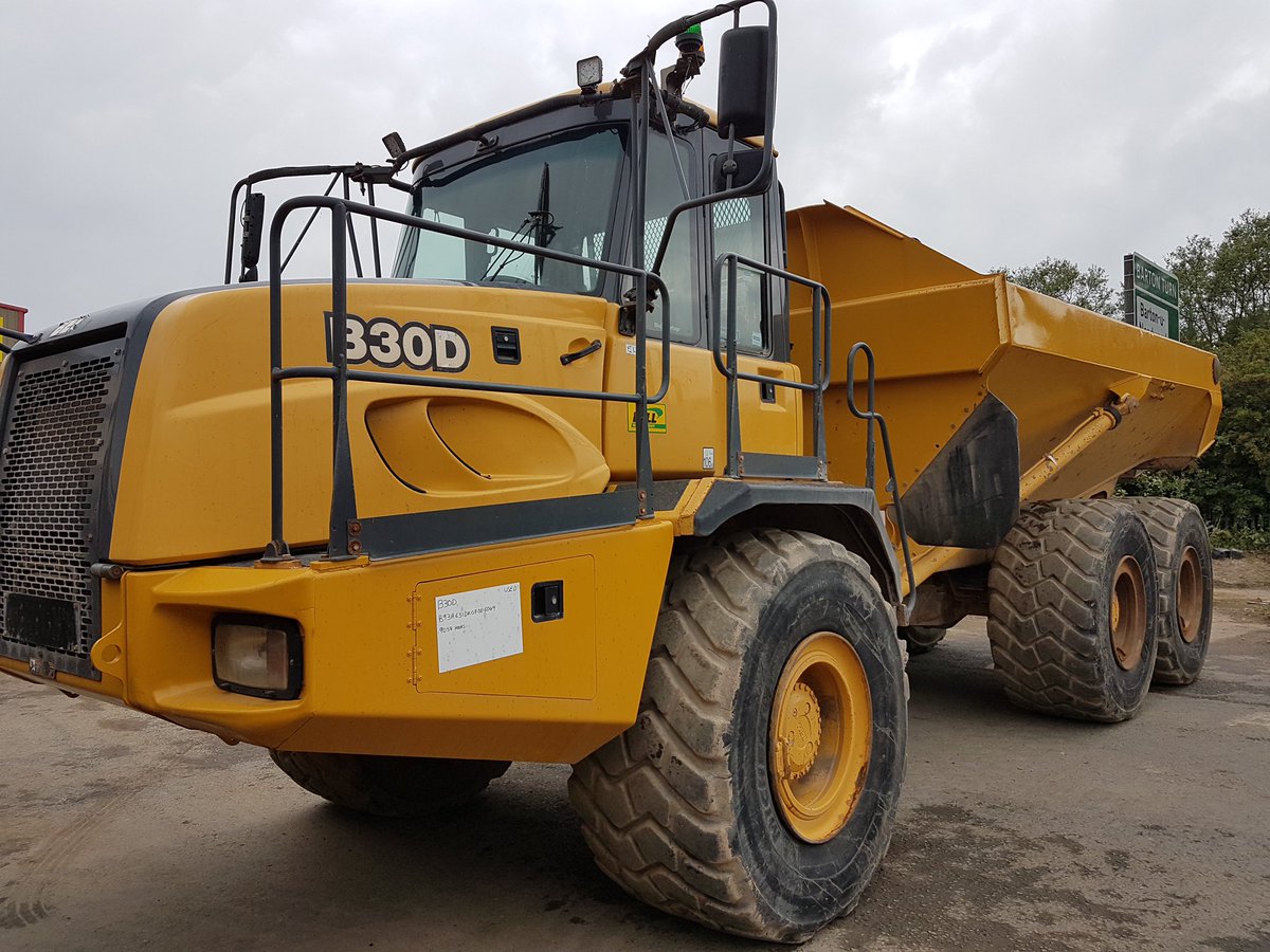 AffinityAF's tweet photo. Construction is back with a bang! Two Dump Trucks and an Excavator being collected by low loader on Monday. Over ยฃ270K of finance provided over 5 years with a 3 month VAT defer to assist with cash flow ๐๐ป๐๐ป #affinityaf #assetfinance https://t.co/Lv0IoymwAQ