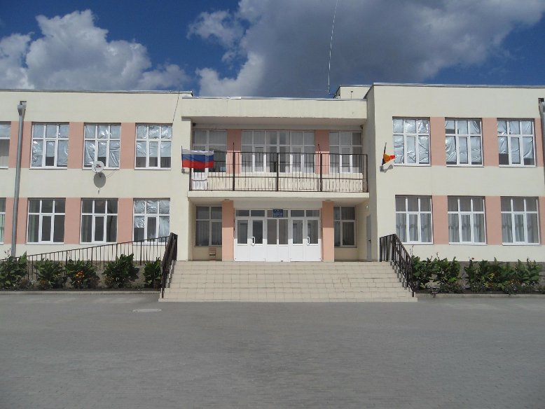 RostovEnergo's tweet image. ⚡🏢Специалисты ростовского филиала «Россети Юг» подключили к своим сетям среднюю общеобразовательную школу на 260 мест в х. Недвиговка Мясниковского района Ростовской области.
➡️Подробнее: rosseti-yug.ru/novosti/rosset…

#Россети #РоссетиЮг #БорисЭбзеев #Ростов #Ростовэнерго #школа