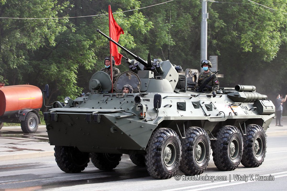 BTR-82AT, the AT referencing a BTR-82A with mounting points for bar armour protection. Fitted with the BPPU-1 turret which was also seen on the BMP-1AM 'Basurmanin' at last year's Armiya, mounts a 2A72 30mm cannon and 7.62mm PKT coax.