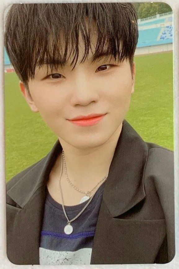 YES24 INTERPARK // SYNNARA HOTTRACKi think madami nang scans nito pero :))