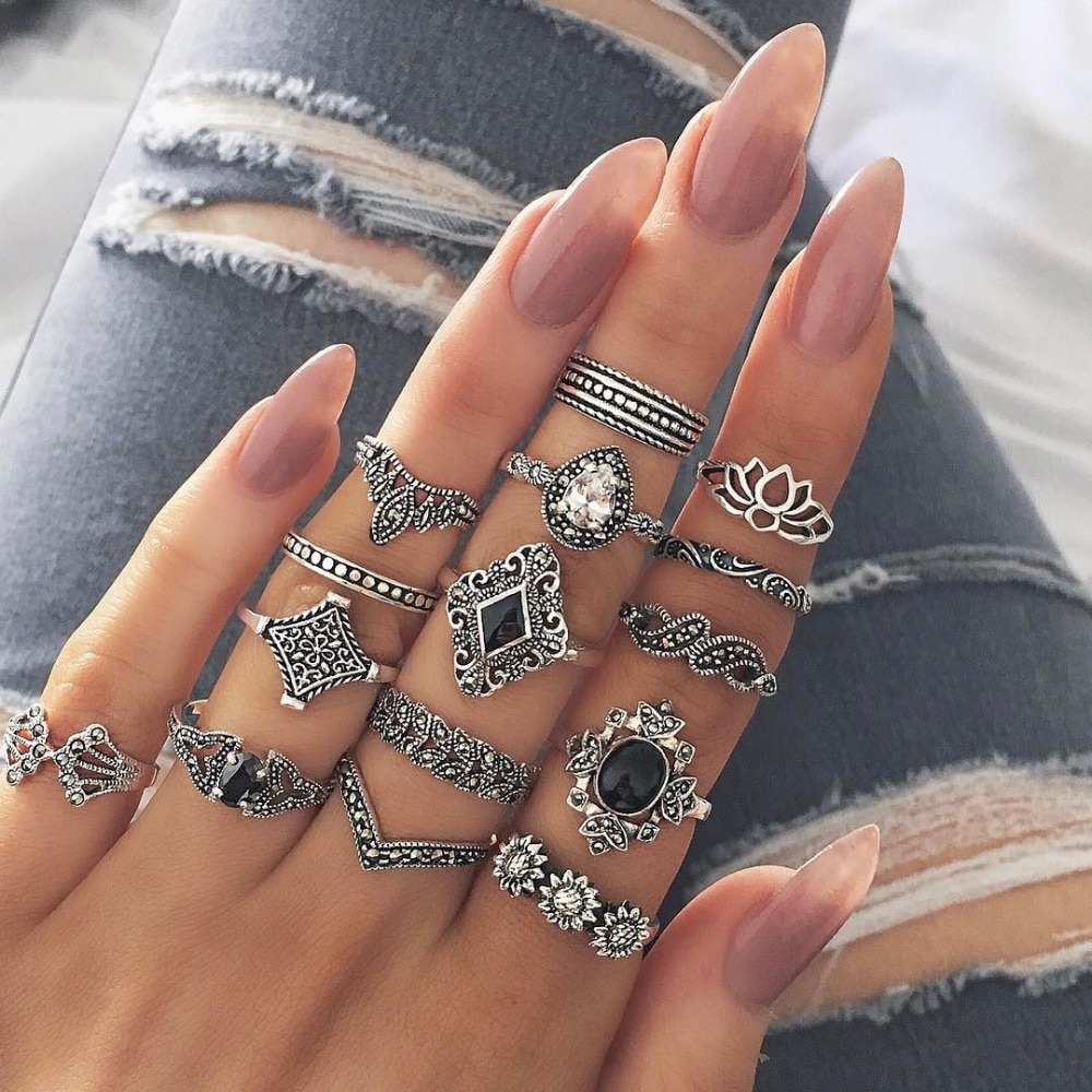 GoFashionPro1's tweet photo. #street #casual Bohemian Style Silver Rings 15 pcs Set https://t.co/XWdzF2aA1j https://t.co/EMxeOXqXat