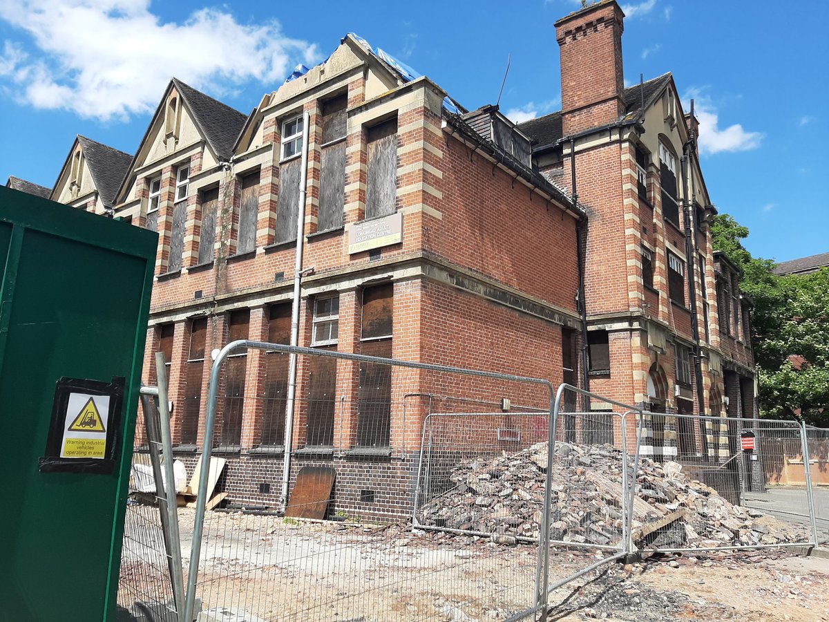 SAVEtoReuse's tweet photo. 📢 DEMOLITION UPDATE from Redhill 🔔 Local petition calling for @SurreyCouncil to reuse not flatten their own 1910 Longmead Centre under permitted development rights, signed by 1300 local residents, to be heard at the cabinet meeting today ➡️ https://t.co/7F3hJMAGWt https://t.co/uO8ViA6bpU
