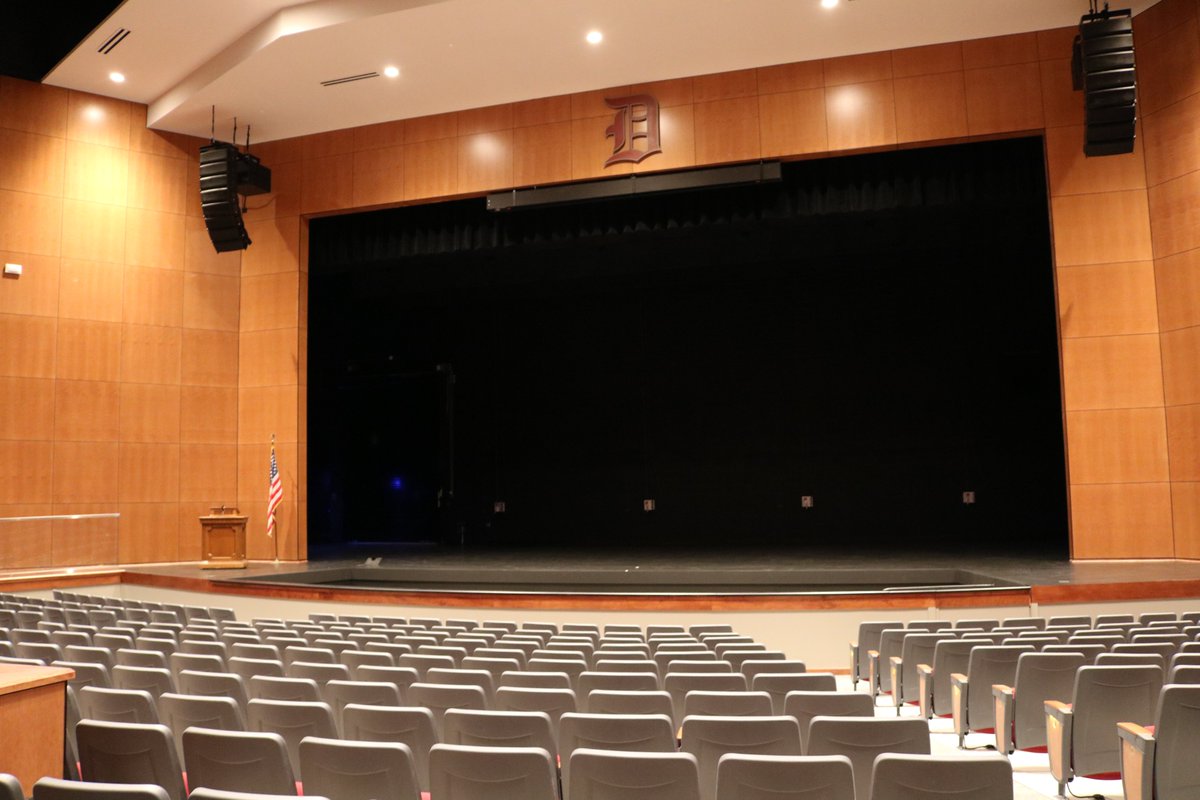 Hilscher_Clarke's tweet photo. Hilscher-Clarke's DVV department, in conjunction with SoundCom, installed the audio/visual portion for the new Dover High School in Dover, Ohio.
#DoverHS #HilscherClarke #theDoverDifference #WeareDover @HammondConst https://t.co/6X2INzillA