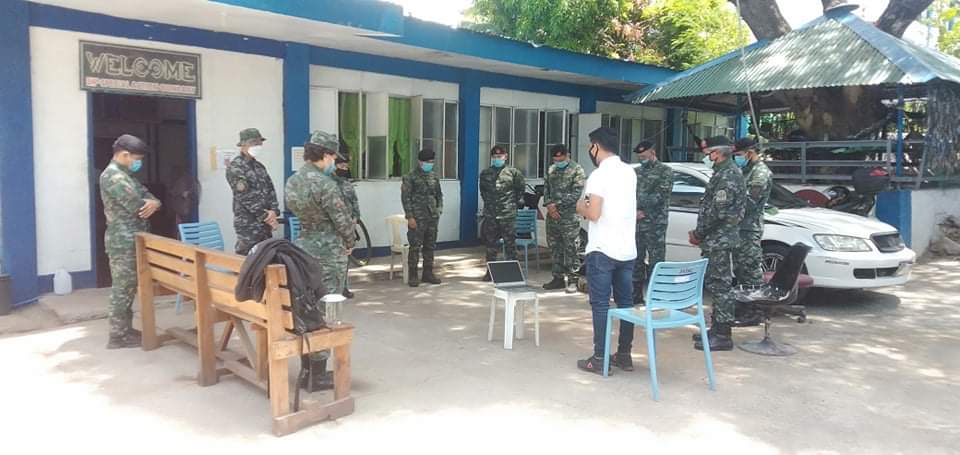 34thSAC's tweet photo. Personnel of 34SAC during Special Action Team Weekly Interactive Meeting with Pastor Jerry  Dela Fuente, 34SAC Life Coach from Emmanuel Christian Church at H34SAC, Camp Bagong Diwa, Bicutan, Taguig City.

#TeamPNP
#WeServeAndProtect
#PNPKakampiMo
#PNPMakaDiyos https://t.co/BgeqhD0aEv