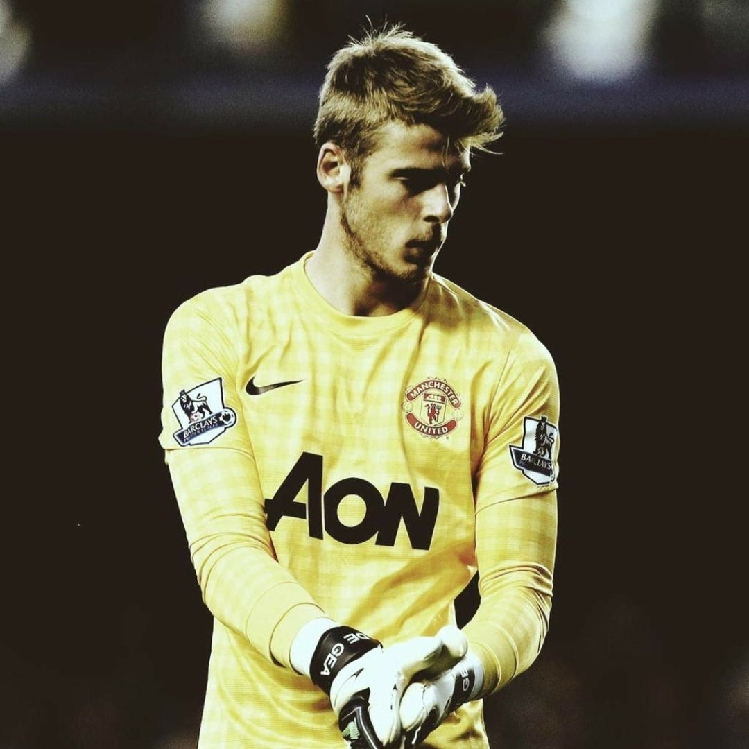 Dave needs more confidence and competition to get back to his superb best.He has worked hard to reach this level with his commitment and desire.I believe that he will be back to his best. Lastly,I love you  @D_DeGea and I will never stop supporting you. 