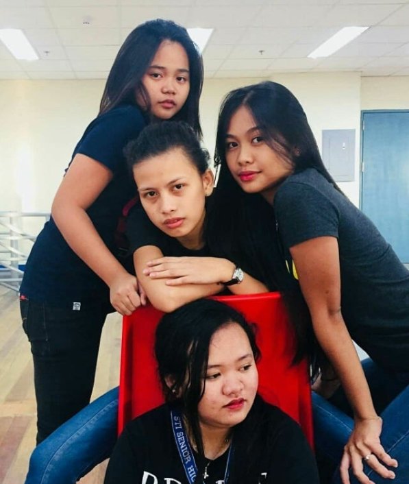 feilgnsoriano's tweet photo. 4G 🙉🙉🙉
Elementary, Sinior High, College

Nakapamuklat ng picture hehehehe
Miss you guys 💖
#trowbackphoto https://t.co/s1eJjtR0ol