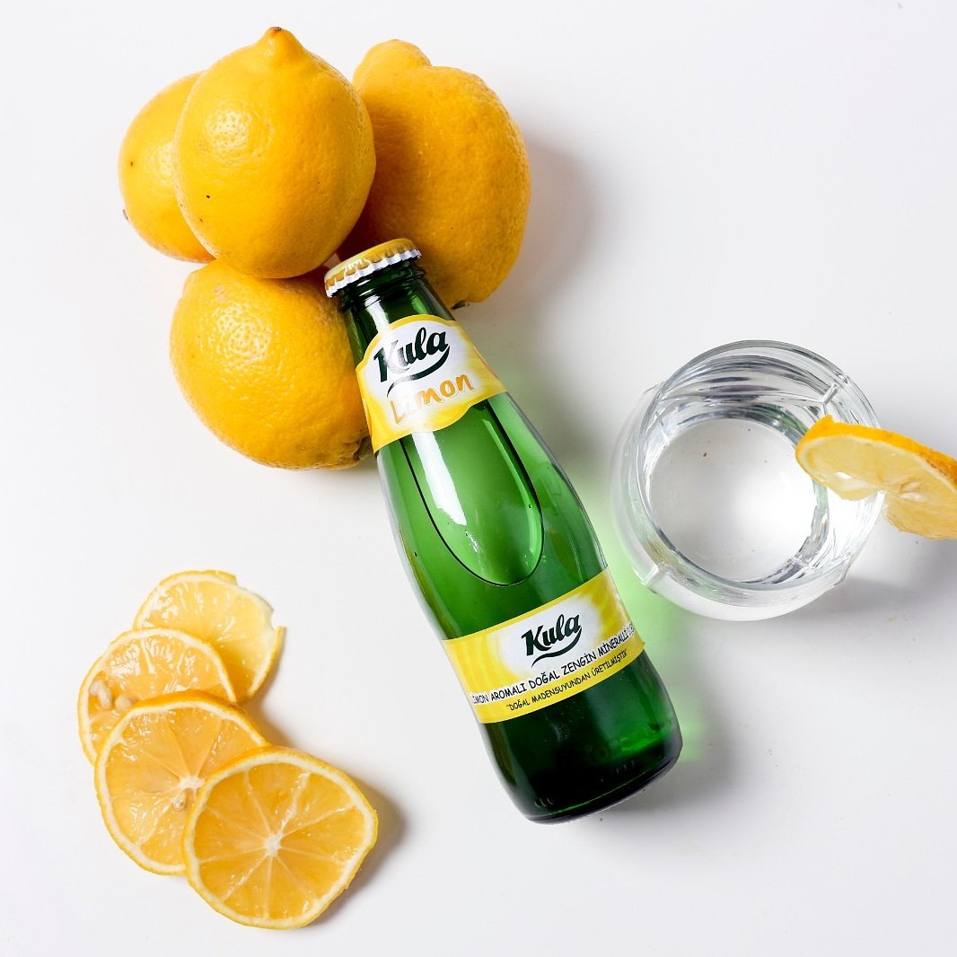 Ferahlatıcı Lezzet Kula Limon.
#kalsium #saglık #lezzet #kulamadensuyu #kulailesi #kulailebil  #minerals #extra #eğlence #hediye #vitaminc #ferahlık #serin #limon #madensuyu #soda