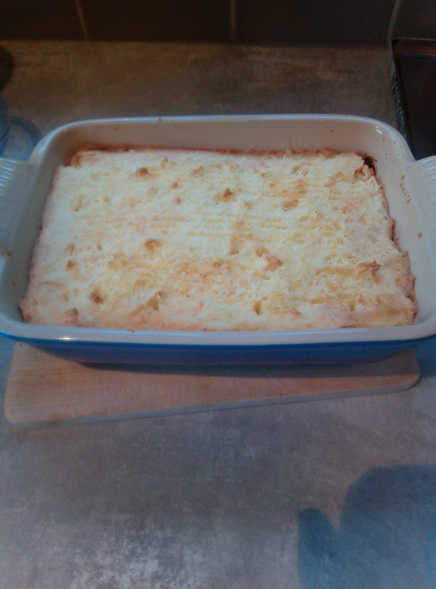 RMABosworth's tweet photo. Mr Smith's Shepherds Pie, does @rusheymeaddnt rate it? Our sources say it's the best Sheppy Pie this side of the A6. #RMnotgoingout #BOSSworth https://t.co/TkFnWTfReX https://t.co/wCYlSa1gSG