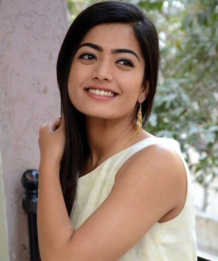 My goddess rashmikha  @iamRashmika How are you "Beautiful things happen when you distance yourself from negativity."Lots of love    love's you worship you, your sincere fan  @iamRashmika  #RashmikaMandanna