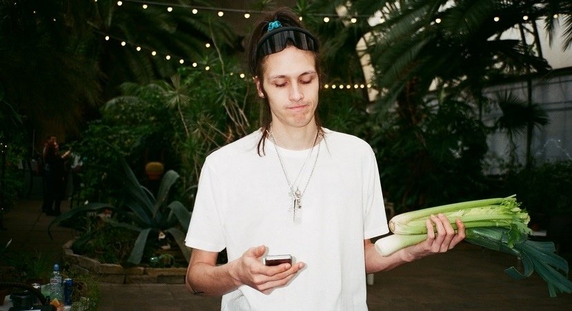 зашел в супермагазин взял листья и салат #неделяайсика