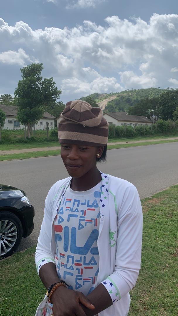 KashimSM's tweet photo. A Clash of Civilisation. Different strokes for different folks: My Fulata friends/cousins along the streets of Abuja in all their glory - eccentric fashion choices; earrings and permed hair. 😂 https://t.co/vf0YnEFJN0
