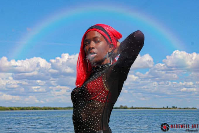 Smoking A Blunt Under The Rainbow 😍😍 https://t.co/fgiLo8u8AW<a href="/tag/newprofilepic"class="tags"><span>#newprofilepic</span></a>