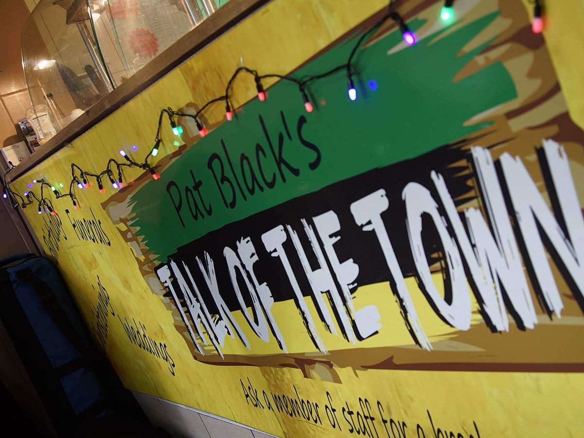 patblacks's tweet photo. Also drop in at our Dudley Road restaurant for your daily dose of Soul Food! An authentic Caribbean food experience! 0121 558 5414 #talkofthetown #soulfood #caribbeanfood #caribbean #dumplings #riceandpeas #friedchicken #jerkchicken #oxtail #cowsfoot #reggae #currygoat https://t.co/Fqt9jq74pP