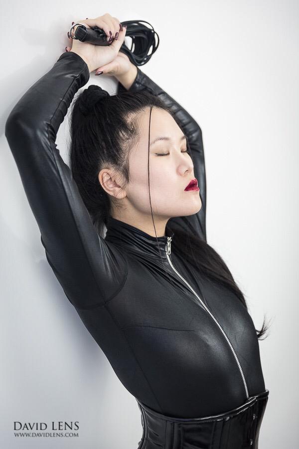 DavidLensPhoto's tweet photo. #portrait #fetish #asian #dom #bdsm https://t.co/NIi7MMUiB5