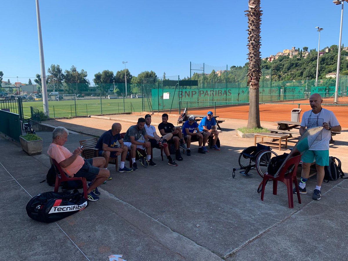 uscagnestennis's tweet photo. L’Equipe pedagogique de l’US CAGNES en formation PARA-TENNIS, pour pouvoir développer cette activité au sein du club @cagnesinfo @hubertbilliet @FRAparalympique @TennisActu @LiguePacaTennis @FabioLosaEPS06 @FFTennis @WeAreTennisFR https://t.co/rmCwRt2DaR