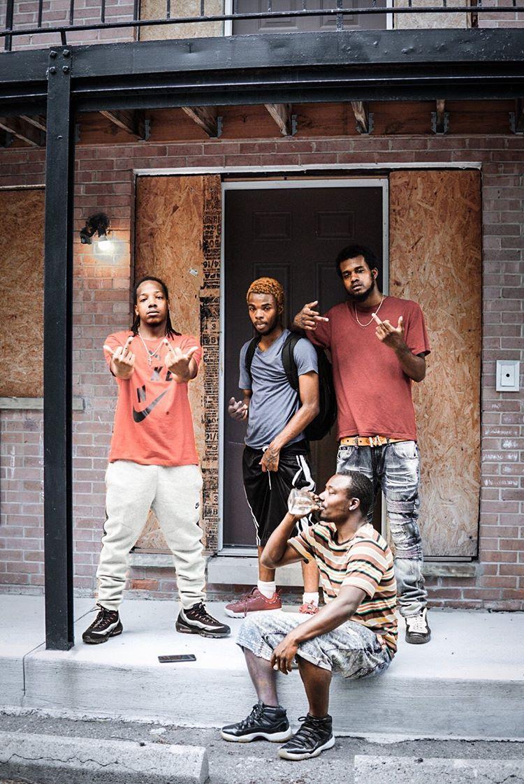 JeffDav33931001's tweet image. #bAGLZ 
#7LG