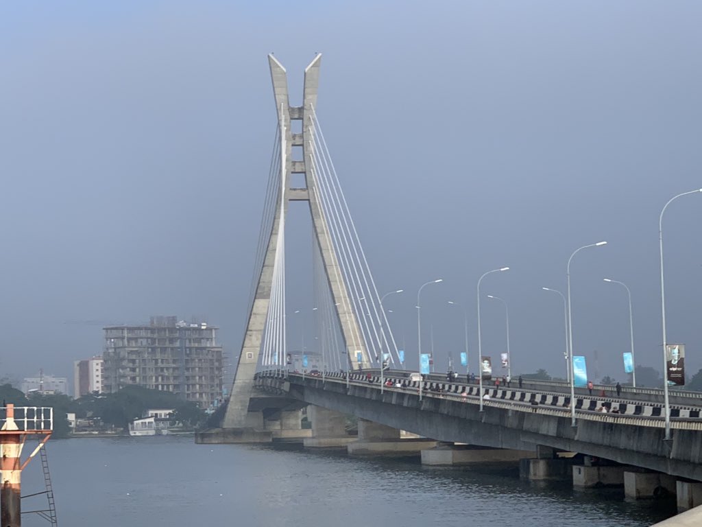 UdoOkonjo's tweet photo. The Iconic Ikoyi Bridge (notice how I removed the Lekki part of the name- 😆depends which angle you are looking from. Real estate like life is about perception. #IkoyiRising #realestateinvesting #realestatereallife
#realestaterockswithudo https://t.co/eHUSLUBEZI
