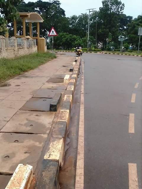CouncilLira's tweet photo. The Evening in #LiraMunicipality along #OboteAvenue after a heavy downpour. We are going to work on some roads such as #BoundaryRoad, #OlwolRoad, #NoteBerRoad, #WonNyaciRoad among others to this standard using the #USMID funds from the World Bank. Moving towards #City Status. https://t.co/RqllutyLX5