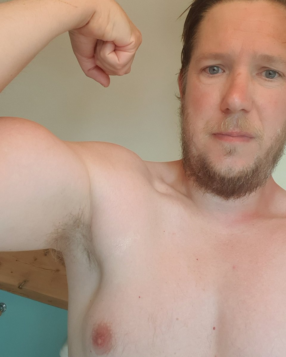 GavinWi79234383's tweet photo. They need to hurry the f***.up and reopen gyms! Losing size and condition rapidly! Enough is enough ππ #bodybuildingmotivation #bodybuilding #bodybuiilderproblems #muscles #sizematters #coronapocolypse #Lockdown https://t.co/ALYJam1PBr