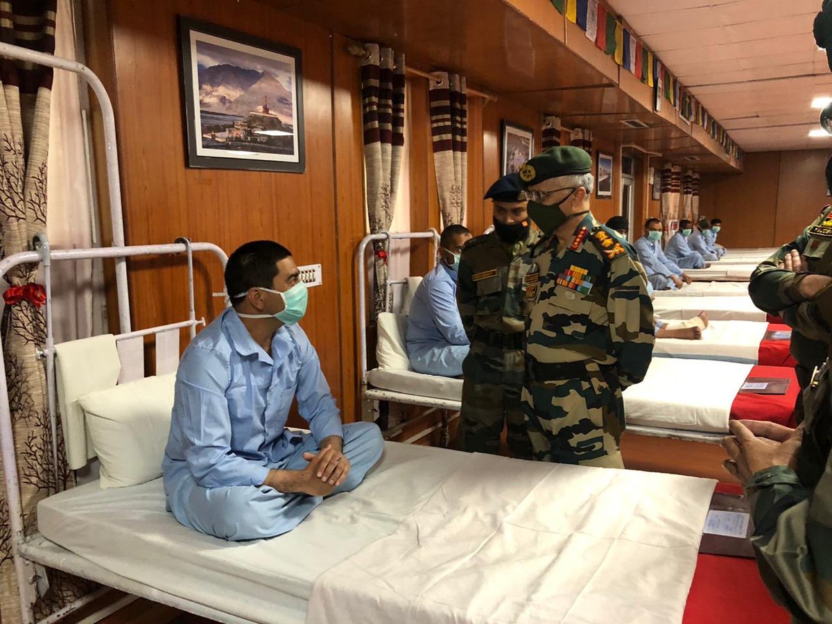 StratNewsGlobal on Twitter: "Indian Army Chief Gen MM Naravane meeting soldiers and officers injured in the Galwan clash at an Army hospital in Leh… https://t.co/e7kjnoGQ5C"
