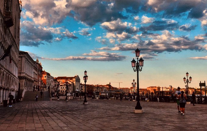 Some photos from Italy. 🇮🇹 going back home today. ❤️ https://t.co/bWeoTOG5gJ