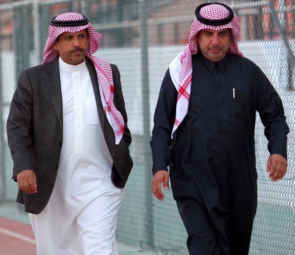 Abdullah_katb's tweet photo. الى جمهور الشباب:

يتعرض ش.خالد البلطان الى حملة "نتنه" تهدف الى الاضرار بخططه والى زعزعة ثقة الجماهير فيه، لاجديد في هذا، الجديد وبعد ان "فاح مافاح" هذه المره اكثر سرية "وقذارة" من سوابقها، وقف ضده صديقه قبل عدوه لم يتبقى له ولإدارته سوانا،قفوا معه فهو من سيعيد لنا الشباب 🖤🧡🤍 https://t.co/Hv2ylWUlyt